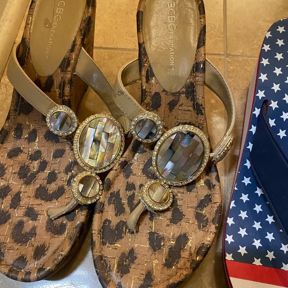 8 pair shoes Coach,  Reba, BCBG, Jessica Simpson, and unknown brands - Picture 5 of 11